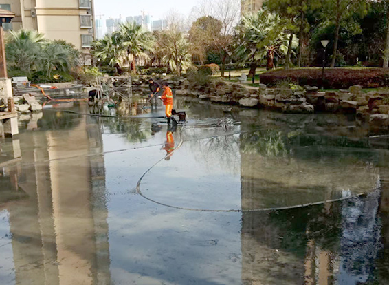 海沧景观池淤泥清理